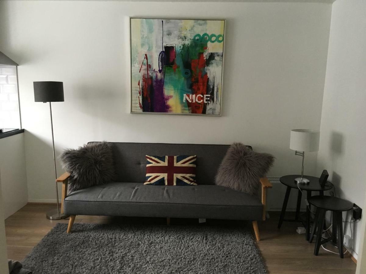 Noel Baker Court Apartment Лондон Экстерьер фото